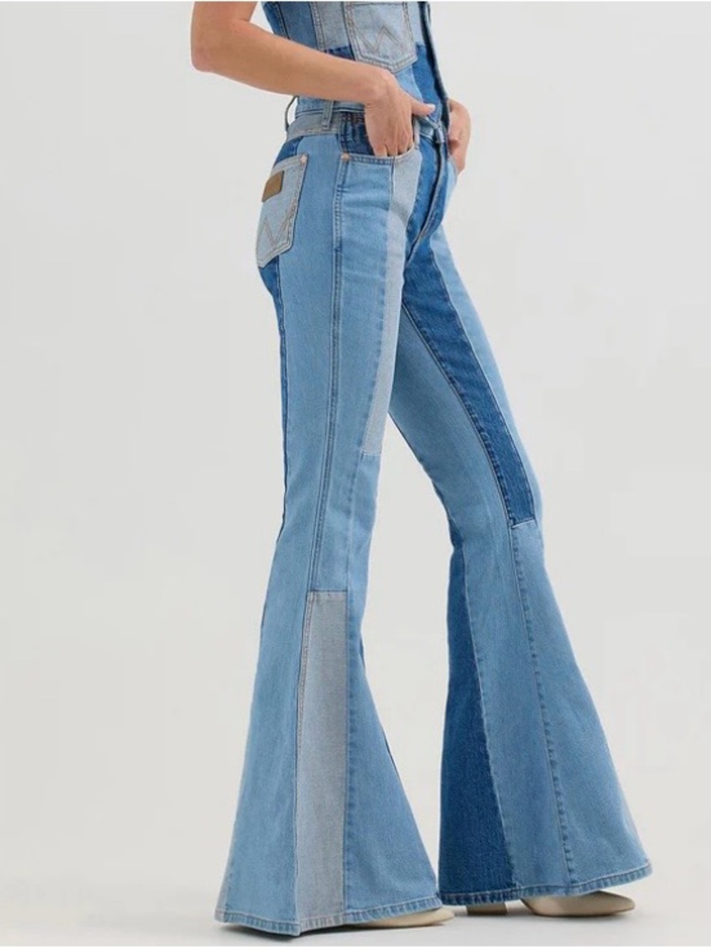 Wrangler x Lainey Wilson Patchwork Two-Tone Blue Flare Jeans - Picture 3 of 10